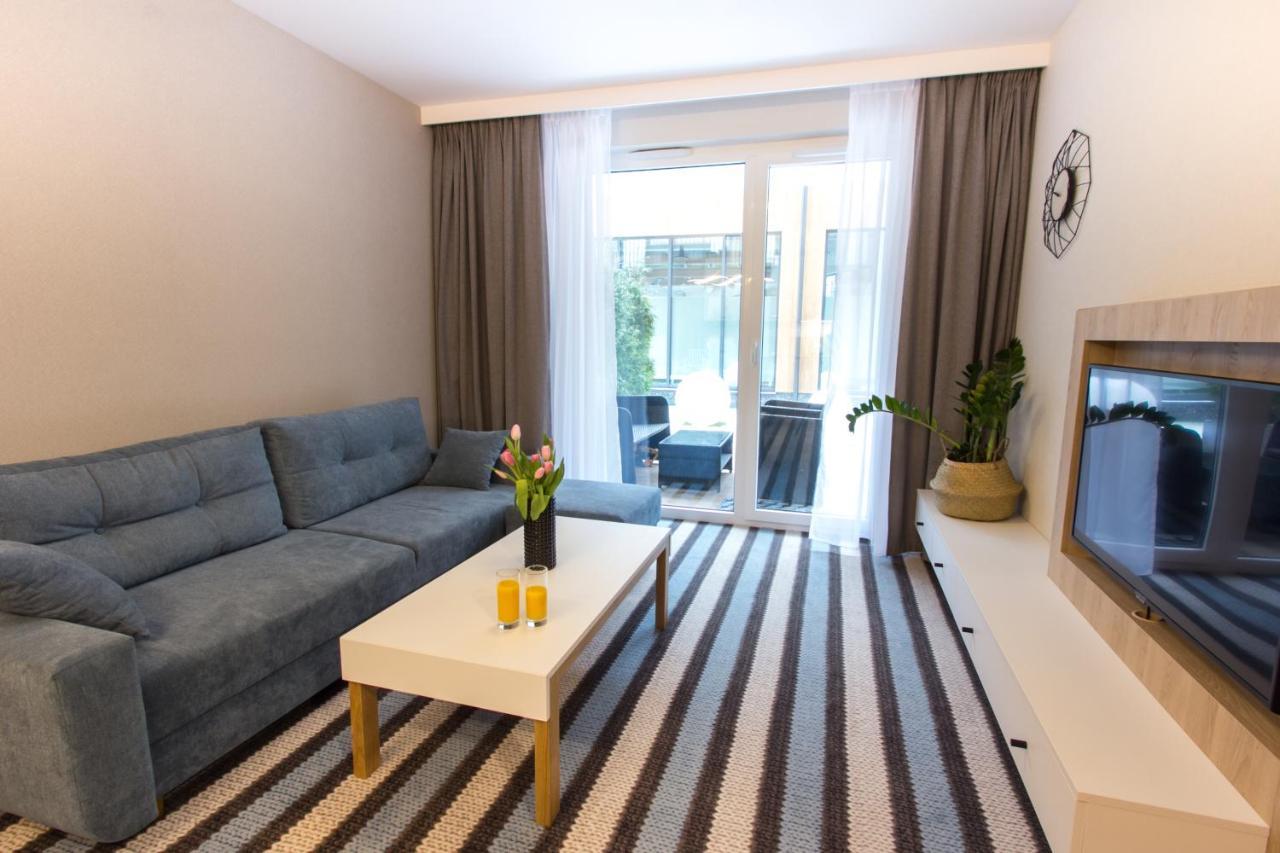 Bel Mare Apartament 128 Z Ogrodkiem ミエンジズドロイェ エクステリア 写真