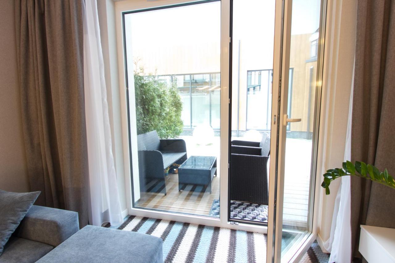 Bel Mare Apartament 128 Z Ogrodkiem ミエンジズドロイェ エクステリア 写真
