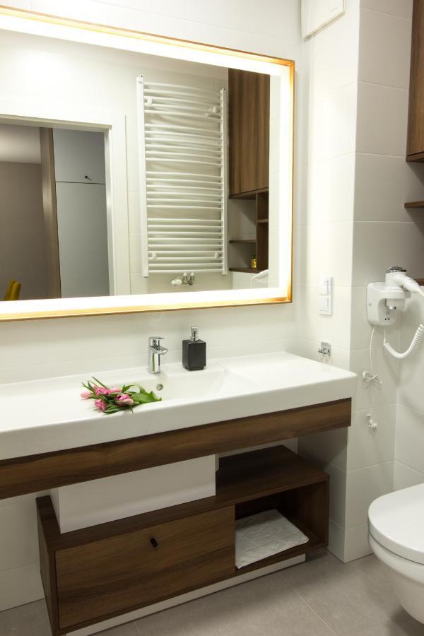 Bel Mare Apartament 128 Z Ogrodkiem ミエンジズドロイェ エクステリア 写真