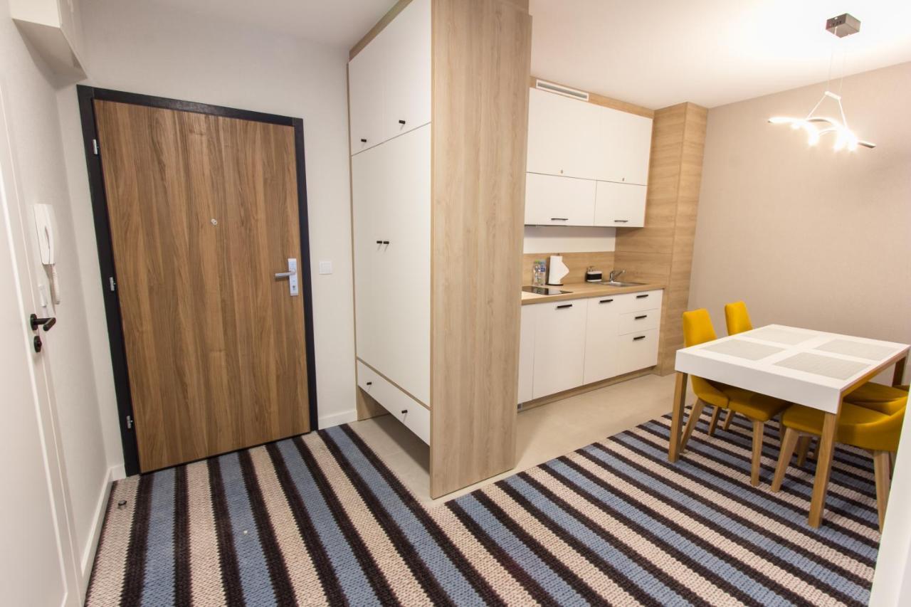 Bel Mare Apartament 128 Z Ogrodkiem ミエンジズドロイェ エクステリア 写真